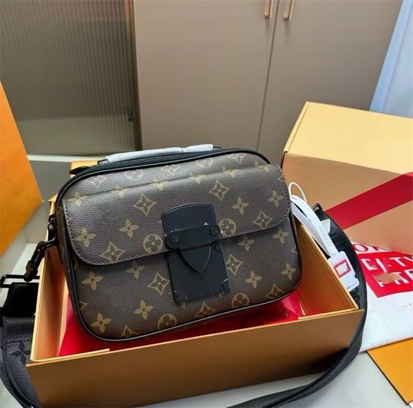 2024 Men shoulder bags designer cross body man messenger bag Satchels satchel fashion handbag Composite mini package backpack