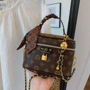 2025 Free shipping designer Shoulder tote Bags For womans black brown New shoulder with large capacity commuter crossbody bag