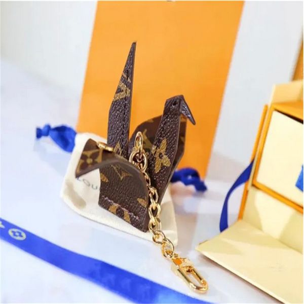 Cartoon animal thousand paper cranes Creative key chain accessories Key chain PU leather letter pattern car keys
