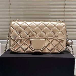 Small Silver Ball Chain Bag Designer Womens Shoulder Bag Leather Rib Check Silver Hardware Metal Twistlock Matelasse Chain Hand Crossbody Bag Makeup Bags Purse 20cm