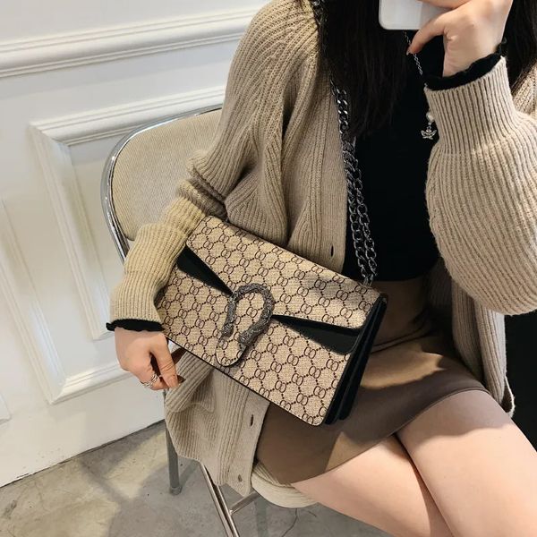Designer Bag 2025 Premium Chain Shoulder Bag Luxury Bag Fashion Multipurpose Crossbody Bag For Women High Quality Trendy Tote Bag Practical for Commuting