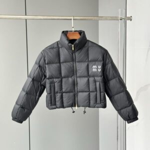 Designer Down Jacket Fashions Classic Short Warm Down Jacket Thick Classic Women's Casual Retro Down Jacket Available in 3 Colors