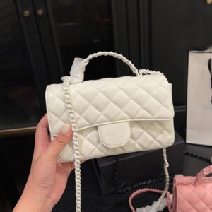 Designer bag Cowhide Wallets Leather Wallet Classic card holder Chain handle Handbags Classic Clutch Bags Luxurys Purse Card Women Ccredit card slot Fortune bag 19m