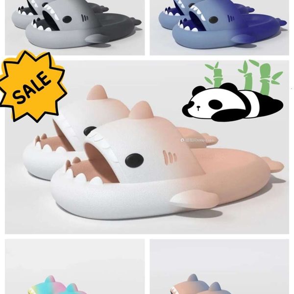 2024 Designer Shark Clogs Crocodile Slippers Beach Sandals Comfortable and Soft Outdoor Cool Wholesale Summer Luxury Fashion Slippers
