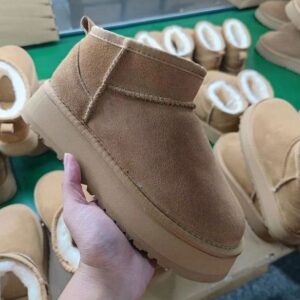 2024 Hot Women Classic Mini Platform Boot Ultra Matte Fur Snow Boots Suede Wool Blend Comfort Winter Designer Ankle Booties Size 35-44 Free transshipment
