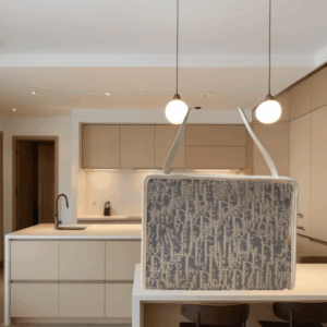 Retro exquisite fashion chain ladies small bag luxury style with big brand box –D8063