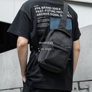 New Japanese lightweight crossbody bag men's casual chest bag small backpack outdoor sports crossbody bag small bag