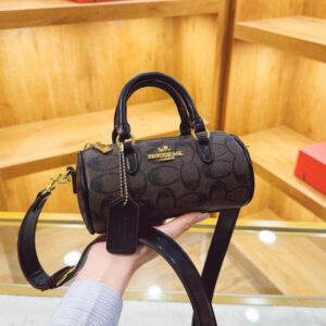 Designer Bag Shoulder Bag Women S Fashion Leather Emed Luxury Bag Crossbody Mini Monogram Texture Underarm Handbag Commuting Simple