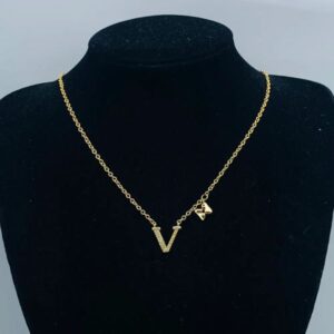 Designer Necklace for Women Elegant Charm Necklace Wedding Diamond Silver Gold Plated Jewellery