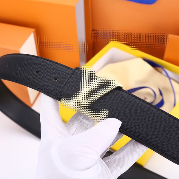 Designer thin leather belts for women designer men ceinture e soft small buckle ladies belt 18mm width fashionable brown black with BOX11