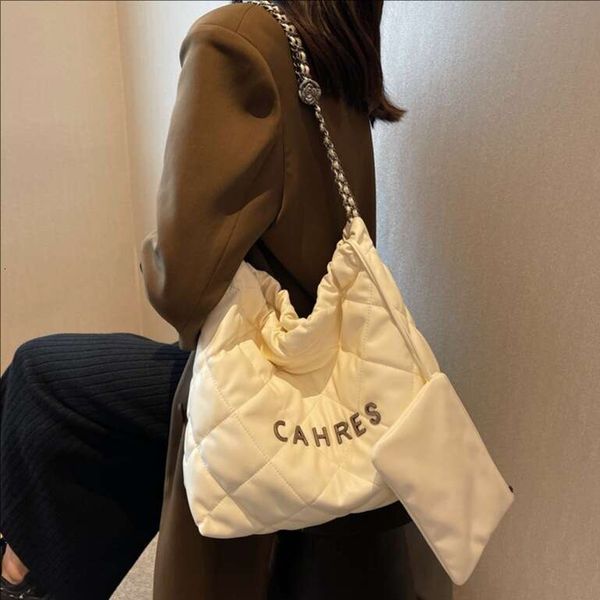 2025 New Small Chanel Style Quilted Chain Large Capacity Trash Casual Versatile Shoulder Stylish Bucket Bag