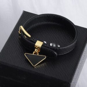 Luxury Men Women Designer Bracelet Bangle Black white Simple Leather Bracelets Cuff Fashion Jewelry Party Gift