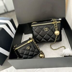 Makeup Bag Designer Vanity Bag Toiletry Bag Black Sheepskin Leather Cosmetic Bag Designer Golden Ball chain Bag Top Wash Bag Pouch Travel crossbody Bag Mini Beach bag