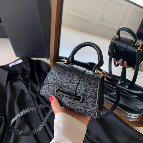 2024 designer free shipping new solid color simple temperament handbag single shoulder crossbody small square bag for women