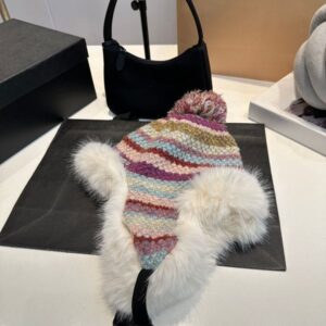 New High-end Fashion Hat Male And Female Windproof Coldproof Minimalist Soild Skull Caps Casual Knitted Insulated Beanies