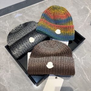 Designer Winter Knitted Hat Women's Warm Beanie Cap Fashion Men's Skull Caps Unisex Hats 3 Colors