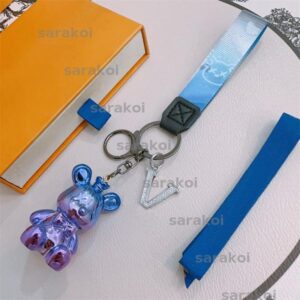 Luxury Designer Keychain Classic Small Bear Keychains Letter Fashion Pendant Gift Keyring Key Chain High Quality