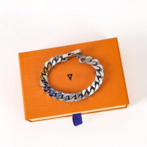 Designer Bracelet Silver Cuban Chain Magnetic Bracelet Men Women Hip Hop Bracelet High Quality Fashion Trend Holiday Gift Style Never Fade