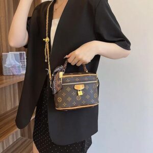 Designer Bag 2025 Luxury Bag Shoulder Bag Tote Purse Crossbody Bag Arque Classic Designer Ladies High Quality Leather Moon Bag Black Metal Label Underarm Bag 888