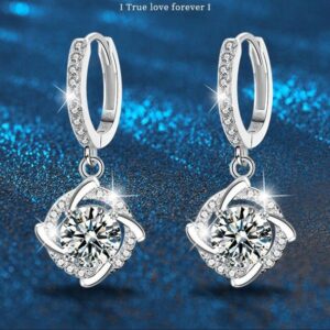 Elegant Moissanite Ear Jewelry Piece Made from High-Quality 925 Pure Silver – Ideal Surprise Present