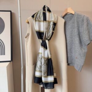 Real silk Slightly textured silk high-quality luxurious lady's silk scarf silk scarf Design scarf Fashionable lady Versatile styling option