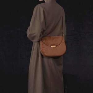 Brown Saddle 2024 Autumn Winter New Elegant High-end Niche Design Single Shoulder Crossbody French Underarm Bag for Women
