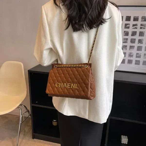 Luxury Bag Designer Bag Shoulder Bag Free Shipping New Luxury Fashionable And Casual Travel Letter Chain Hand Held Daily Matching For Women