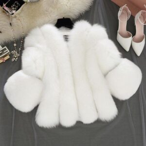 2022 women Designer Coat Fashion Artificial Fur overcoats 3/4 Sleeve Fluffy Faux Fur Short Thick overCoats Furry Fur Coats Women