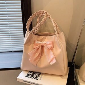 Tote Bag Summer New Single Shoulder Bag Fashionable Commuter Fashion Bow Cute Small and Unique Design High end Feeling Bag