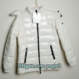 Women Down Jacket Women White Duck Down Puffer Jacket with Fluffy Wolf Fur Collar Stylish Winter Parka for Outdoor Streetwear Lightweight and Warm Asian Size