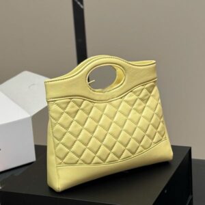 31bag Luxury Handbag Fashionable Womens Shoulder Bag Genuine Leather Checkered Pattern Gold Hardware Metal Buckle Matelasse Chain Crossbody Bags Makeup Bags 23cm