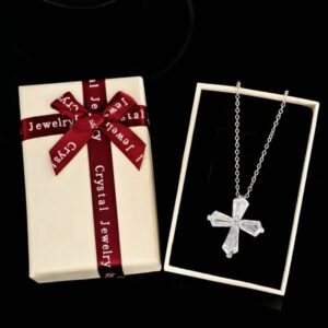 Elegant Diamond Encrusted Cross Necklace – Stylish Women's Pendant Jewelry