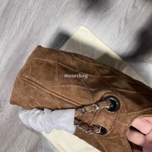 Korean style commuting versatile medieval suede shoulder bag for women's autumn and winter new high-capacity diamond grid chain underarm bag