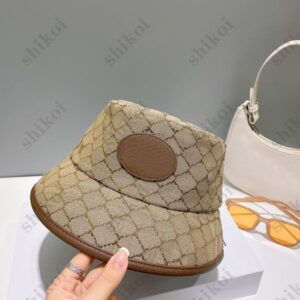 Luxury Designer Bucket Hat Fashion Men Womens caps Beach Tourism Wide Brim Hats Classic Double Letter Signature Lace Up Baseball Hat