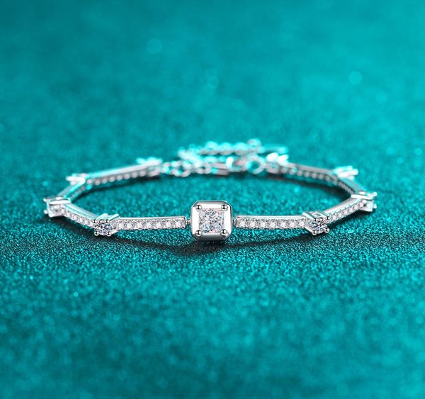 925 Sterling Silver Moissanite Square Bracelet for Women, Vintage Minimalist Design, Adjustable Chain, Perfect Elegant Gift for Girlfriend