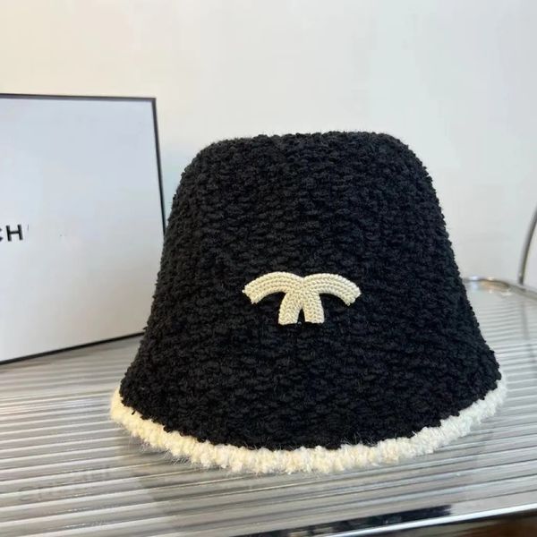 Luxury Casquett Designer Beanie Men Women Lamb Baseball Hat Wool Hand KniHats Skull Caps Fitted Classic Brand Letter Embroidery Solid Color