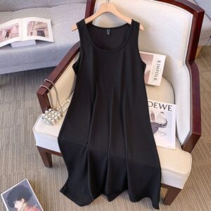 Plus size, loose vest dress for early autumn, women's outerwear with a slimming base, versatile A-line long skirt 3428