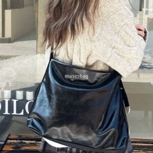New Fashion Trend Daily Matching Black Soft Leather Large Capacity Commuter Casual Tote Bag Women's Bag Korean Fashion One Shoulder Crossbody Bag