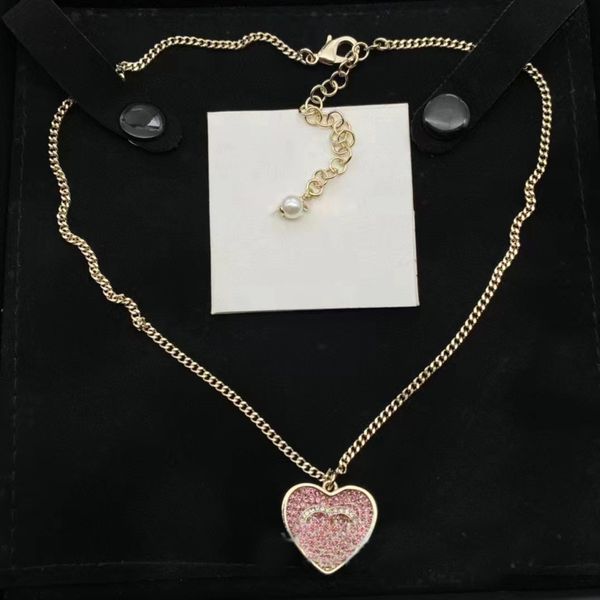 Designer Necklace for Women Choker Chain Letter Pendant Necklaces Crystal Pearl Love Heart Luxury Jewelry Wedding Party Gift Accessories