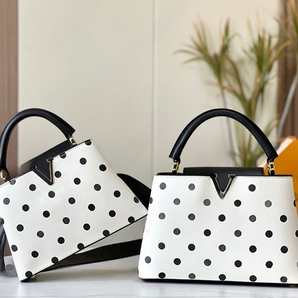 Designer bag luxurys handbag Capucines series tote wide shoulder strap Taurillon0023