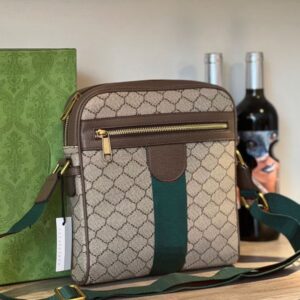 Luxury designer shoulder bag mens briefcase chest bags cross body classic double letter design mailman handbag