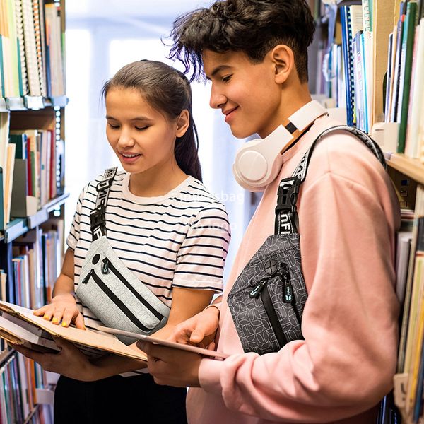 New high quality fashion brand men's crossbody bag waterproof multi-layer fashion women's crossbody bag travel hiking Fanny pack