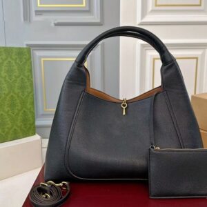 Luxury Designer Softbits Bucket Bags Grained Calfskin Leather Top Handle Bags Gold Hardware Hasp Shoulder Bags Women Luxury Daily Classic Handbags 101