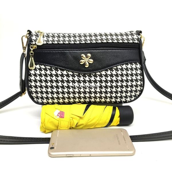 Designer Women's High Quality Thousand Bird Grid Color Contrast Fashionable Diagonal Straddle Bag Temperament Practical One Shoulder Retro Small Square Bag