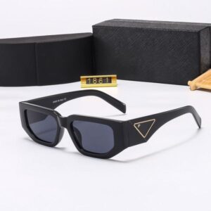 Mens Sunglass Designer Sunglasses for Women Luxury Letters Sun glass Goggle Adumbral Casual Eyeglasses 6 Color Summer Shading UV400