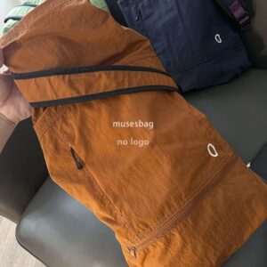 Super light! Men's and women's urban fitness wrinkle leisure outdoor sports waterproof roll mouth backpack large capacity single bag