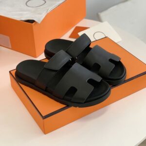 chypre sandals Designer Genuine Leather Women Man Slides Oran Sandal Summer Flat Shoes Fashion Beach Slippers Letter Outdoor Indoor With Dust Bag Size35-44