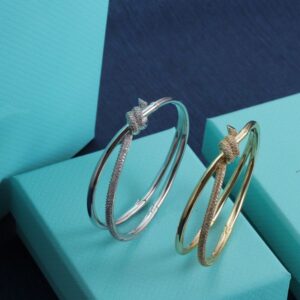 Luxury Bracelet Designer Pendant Necklaces Stainless Steel Classic Simple Geometric Crystal Rhinestone Necklace Women Wedding Accessories