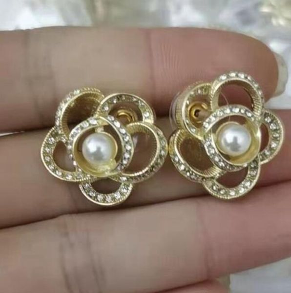 Fashion Brooches CC Letter Brooches Plated Inlay Hats Crystal Rhinestone Jewelry Brooch Marry Christmas Party Gift Accessorie