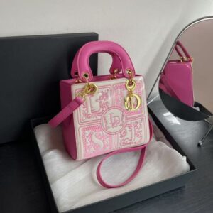 New women's versatile 2024 new autumn and winter fashion embroidery handbag, crossbody Daifei bag, trendy bag for women